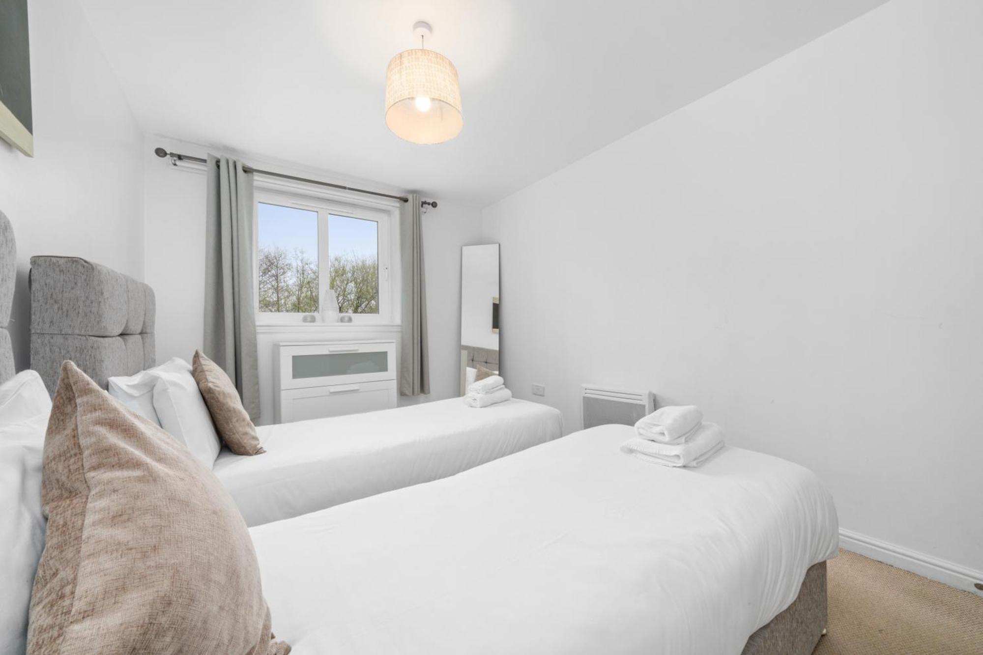 Saughton Suite With Views Of Water Of Leith エディンバラ エクステリア 写真