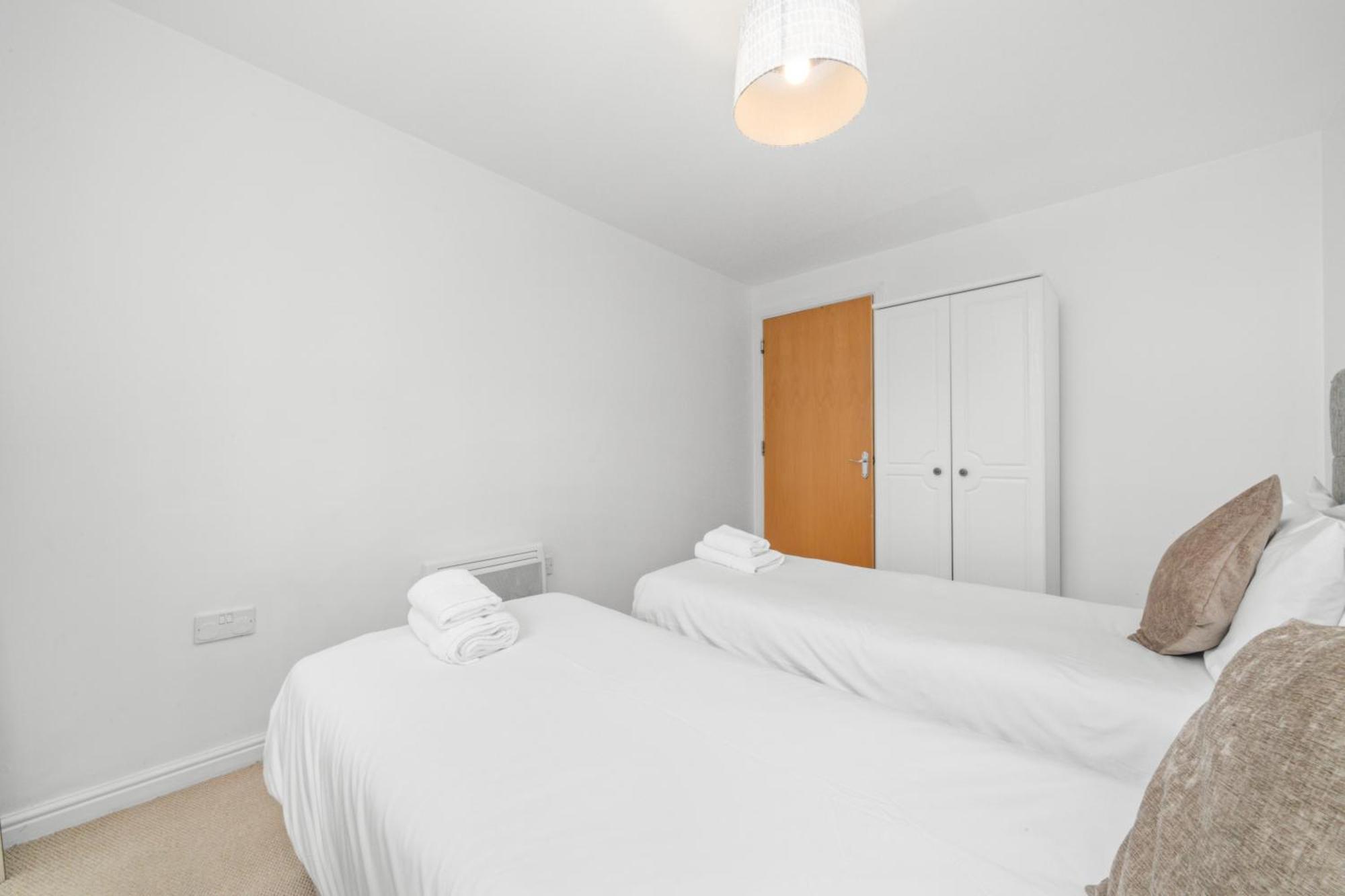 Saughton Suite With Views Of Water Of Leith エディンバラ エクステリア 写真